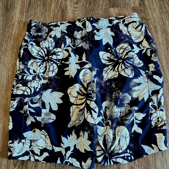 Arizona Jean co. Board shorts - Picture 2 of 4